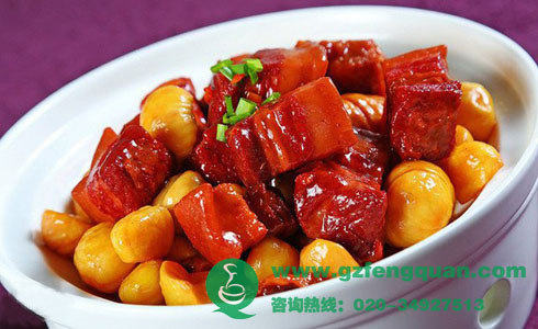 板栗红烧肉